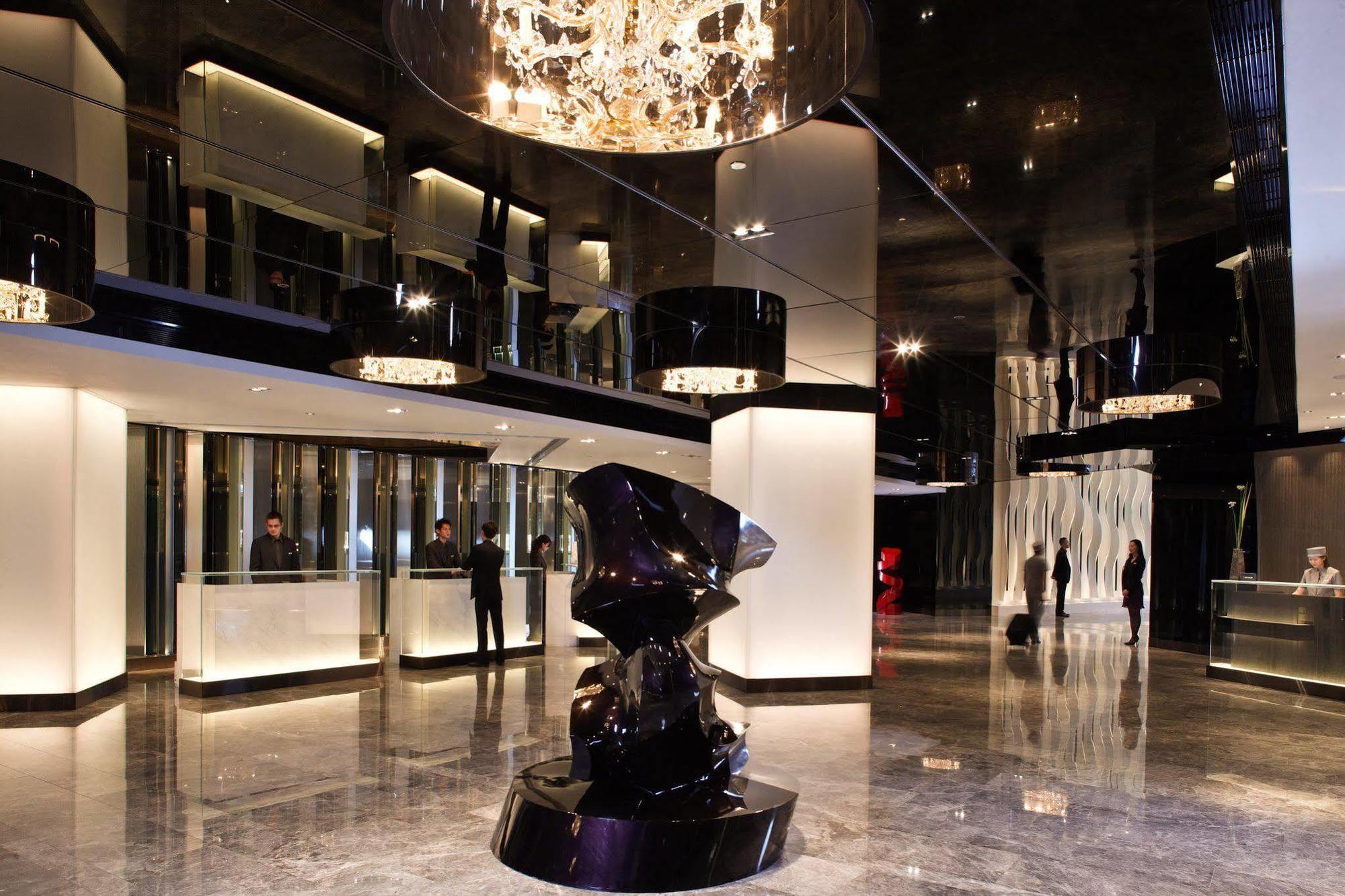 Hotel The Mira Hongkong Wnętrze zdjęcie The lobby of the hotel
