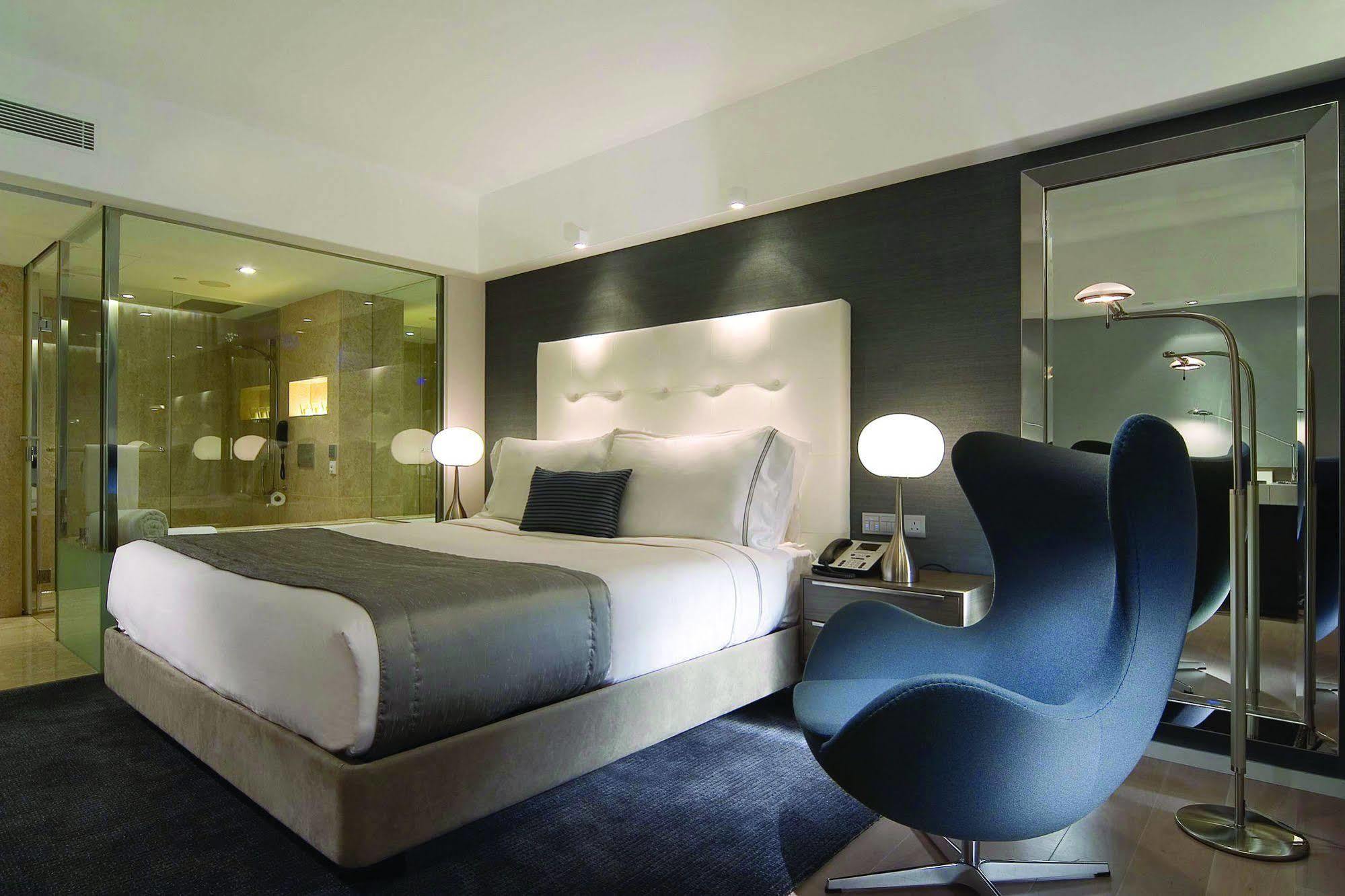 Hotel The Mira Hongkong Pokój zdjęcie A room at the hotel